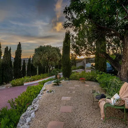 Villa Vermell By Abahana *